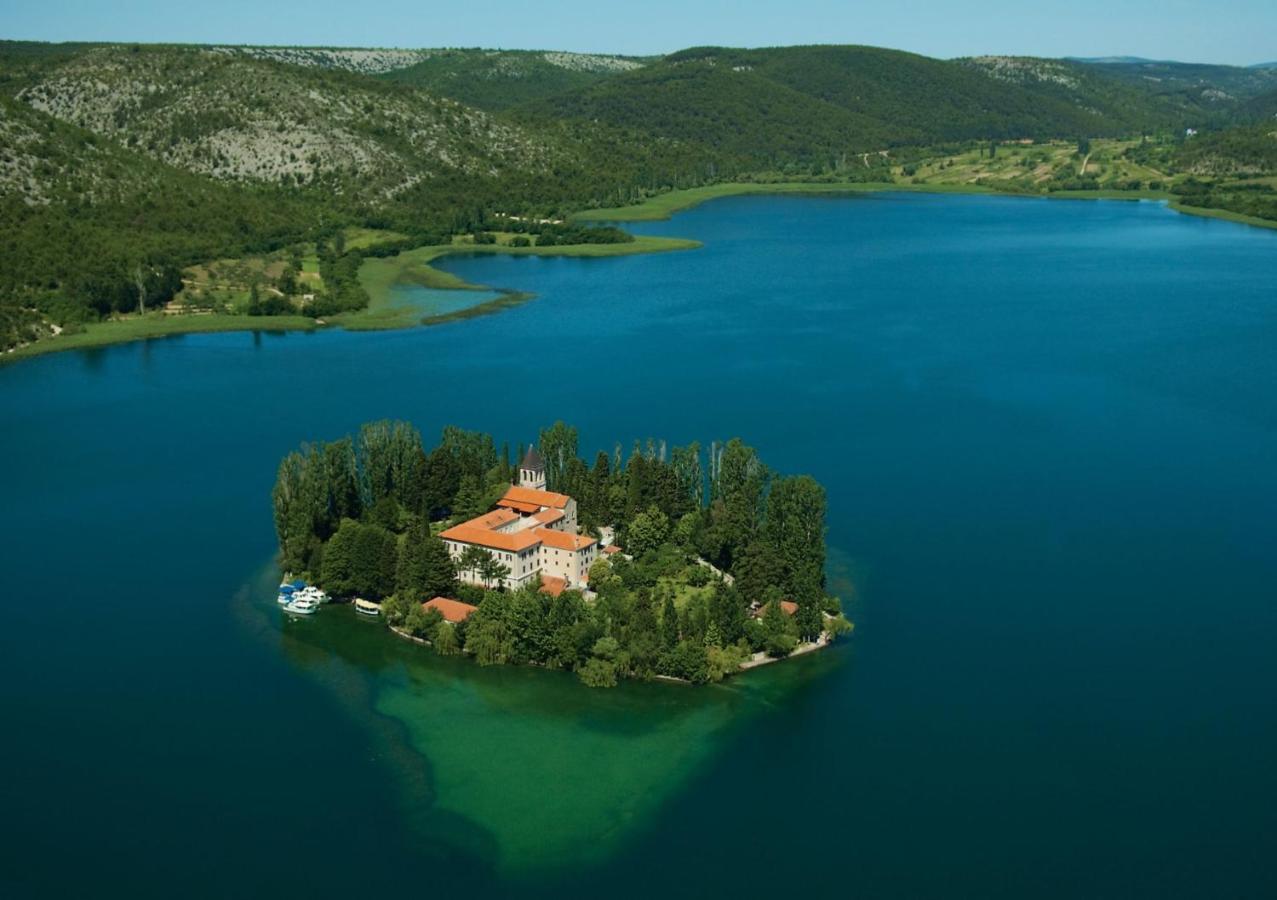 Holiday Home Lucia Lozovac Exterior foto